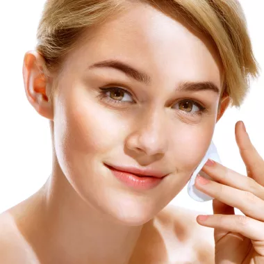 Селективное лазерное омоложение кожи с помощью системы Clear Lift