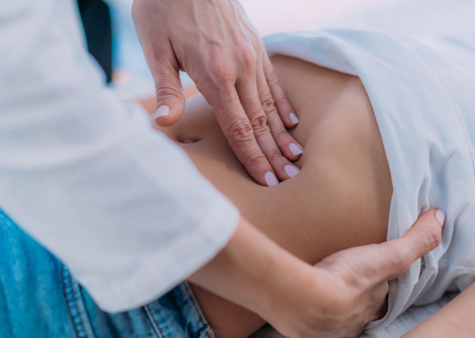 Diagnosis of gallstones and hernias